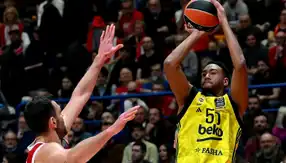 Fenerbahçe, Monaco'da Zirve Yarışı Veriyor