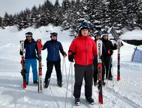 Başkan Güler'den Gençlere Kayak Sürprizi!