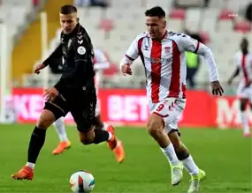 Sivasspor-Samsunspor Maçı 0-0 Berabere Bitti