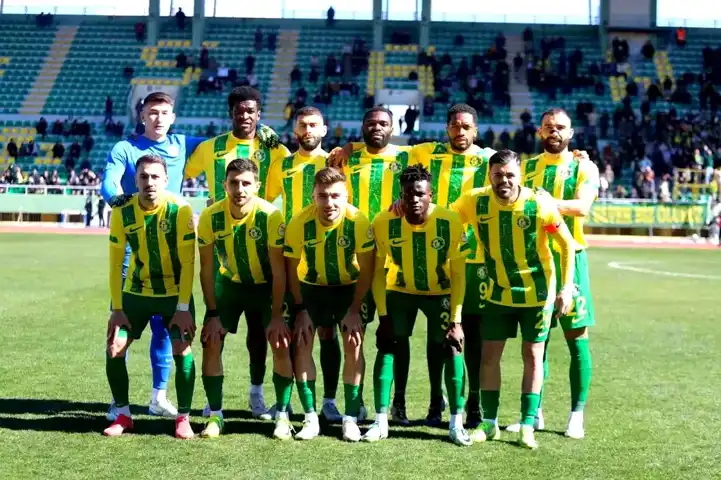 Şanlıurfaspor - Kocaelispor Maçı Başladı: 20 Dakika Golsüz Eşitlik!