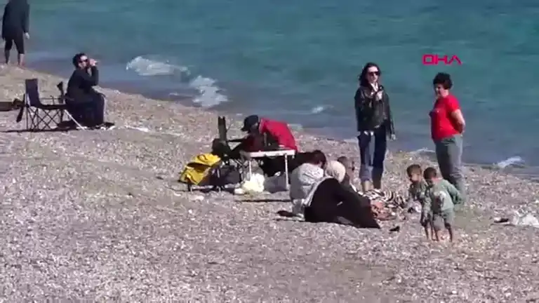 Antalya'da Sömestir Tatilinin Keyfi Konyaaltı'nda!