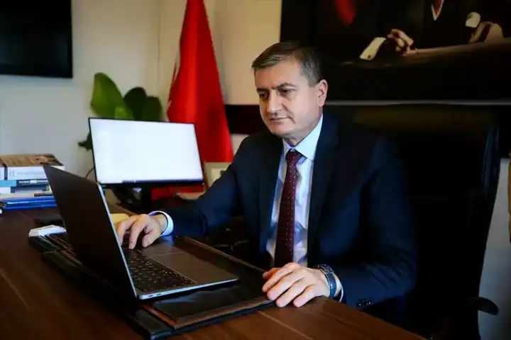 Başsavcı Akın, AA Yılın Kareleri'ni Seçti