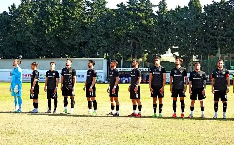 Çeşme Belediyespor, Sarayköyspor'u 4-1 Yendi!