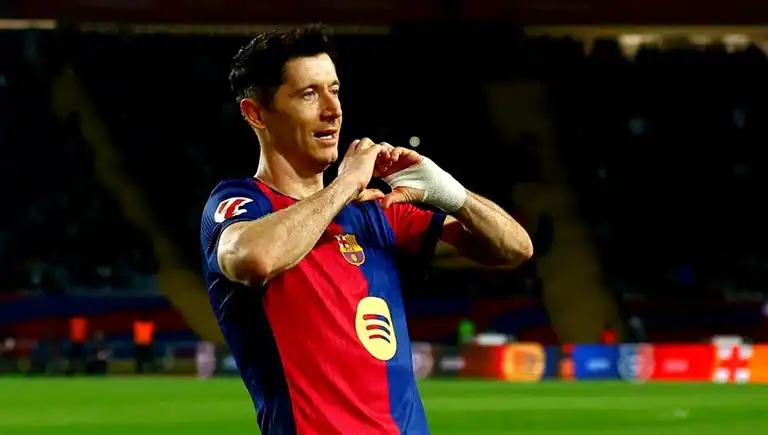 Lewandowski'nin Sözleşmesi Uzatıldı! 2026'ya Kadar Barça'da!