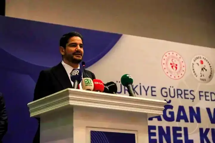 Taha Akgül, Güreş Federasyonu'nun Yeni Başkanı!